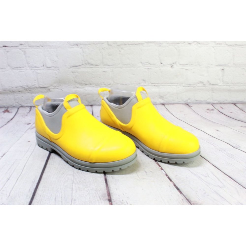 LL Bean Yellow Vulcanized Rubber Waterproof Rugged Wellie Shoes Size 7 M - Picture 3 of 9